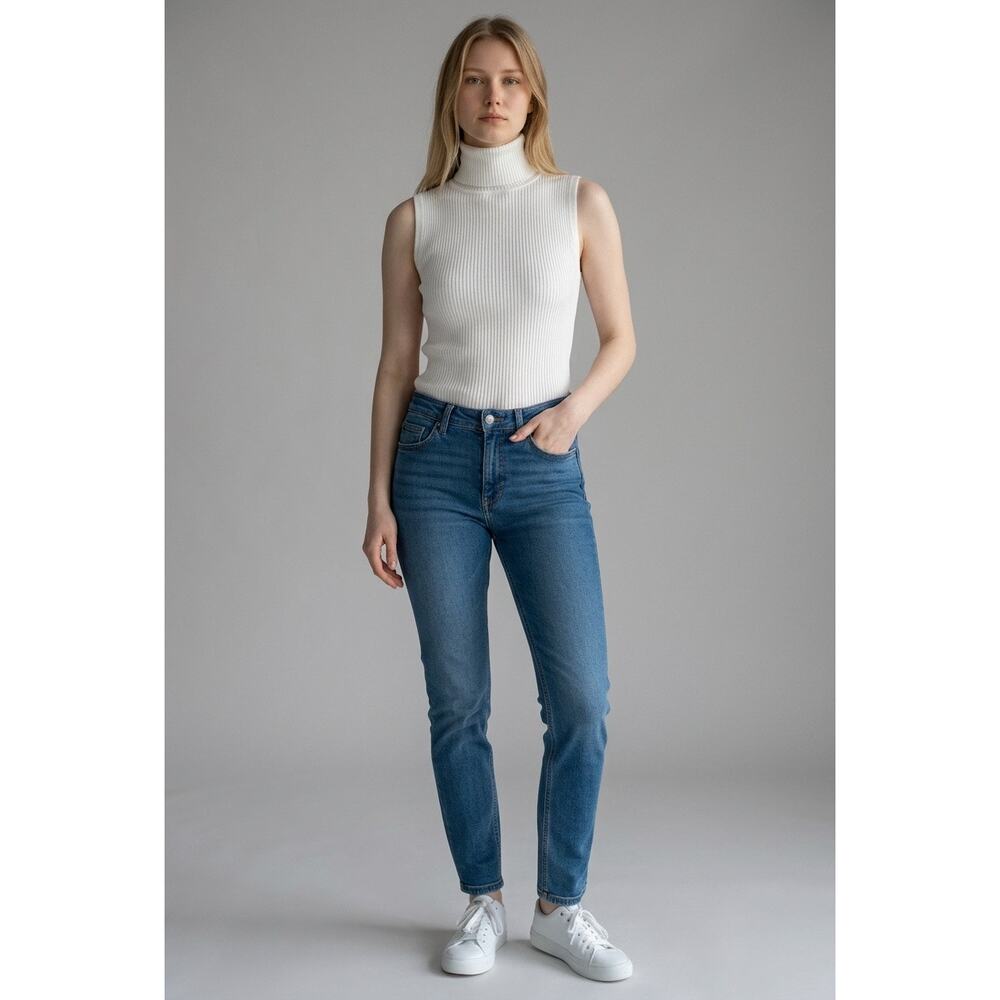 Olsoe Sleeveless Turtleneck Ribbed Knit Top Sleeveless White Size Medium NWT